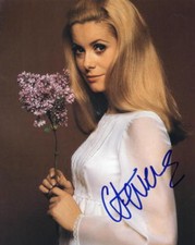 HOT SEXY ICON CATHERINE DENEUVE SIGNED 8X10 PHOTO AUTHENTIC AUTOGRAPH COA C