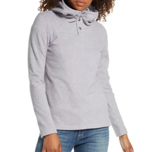 North face funnel neck hotsell pullover