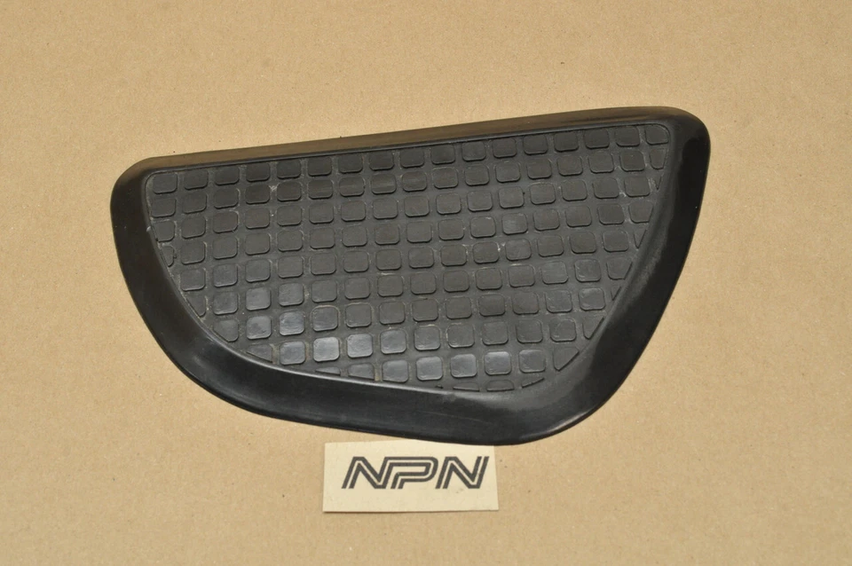 Vintage Used OEM Honda CA175 CL90 CL125 CL175 Left Tank Knee Grip Rubber — 第 3/3 张图片