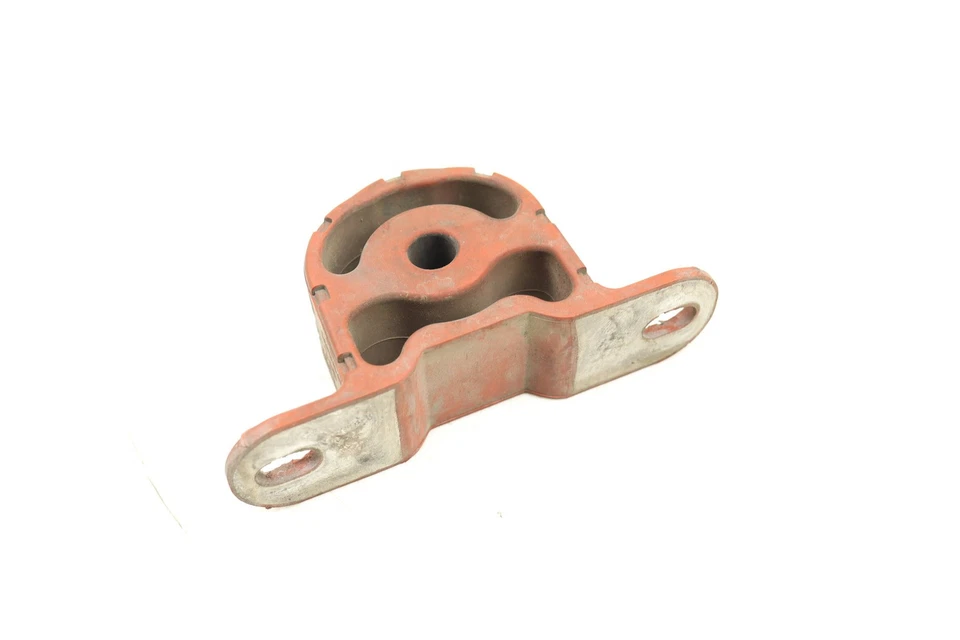 2013-2017 BMW X3 — резиновое крепление для выхлопной системы 7612903 - Изображение 2 из 4