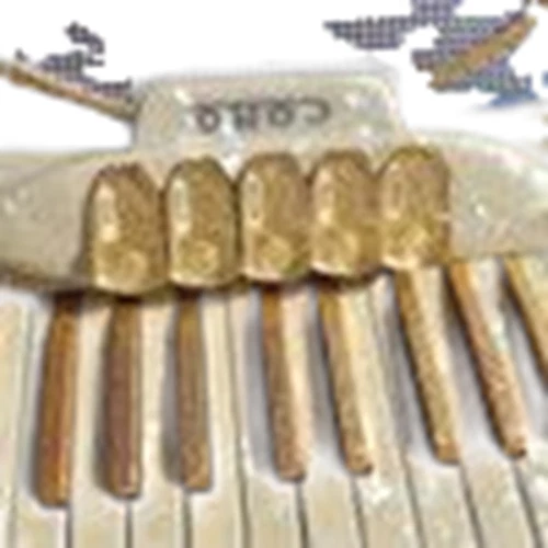 Accordion Iorio Como Piano Accordion Made in Italy White and Pearl with Case - Image 4 of 4