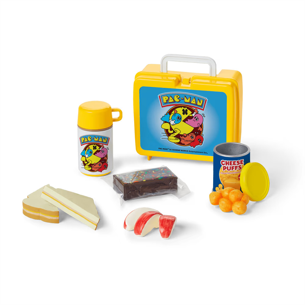 AMERICAN GIRL COURTNEY PAC-MAN LUNCH BOX SET CHEESE PUFFS NIB NEW (no doll)