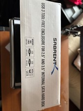 USB 3.0 Tool Free Enclosure for 2.5  and 3.5  Internal SATA Hard Drives EC-