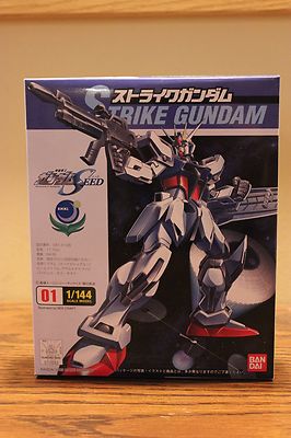 BANDAI GUNDAM STRIKE GUNDAM 1/144 SCALE