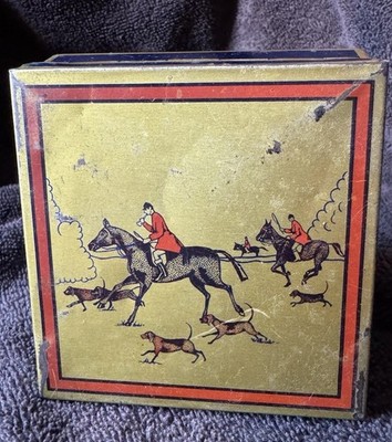 1930 s Vintage Tin Box with Hunting Scene Made In England Nice Condition Rare!