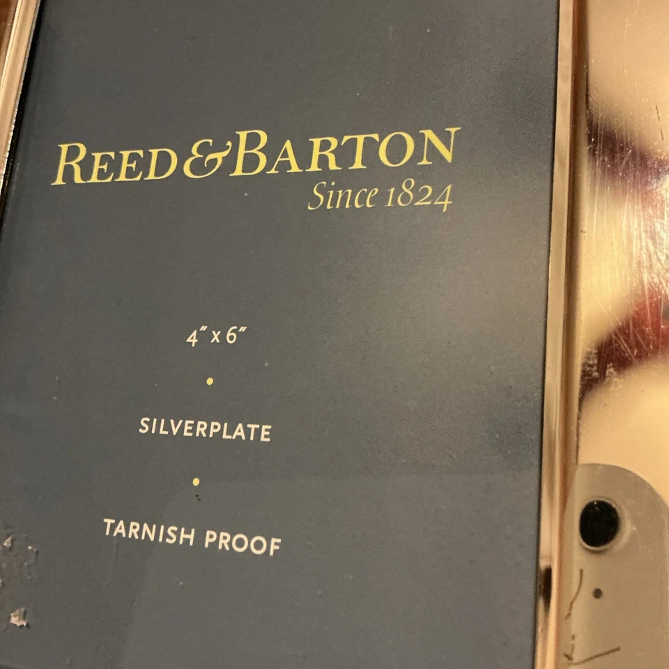 Marco Reed & Barton Abby Cross plateado de 4" X 6" Foto 3 de 4