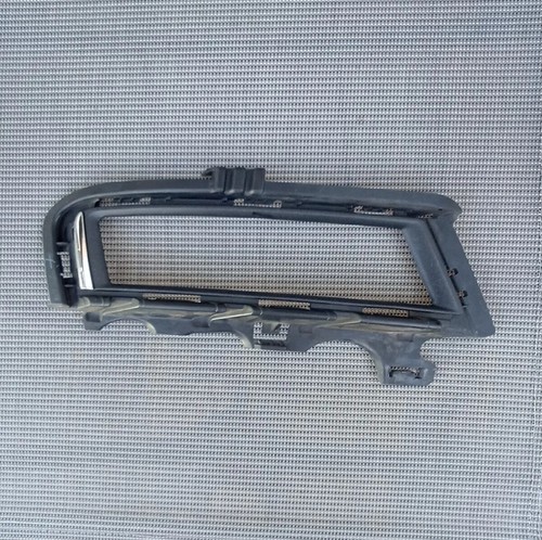 Original VW Golf 7 Rahmen Stoßstange Vorne Chrom 5G0853212F Rechts