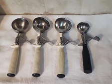 VOLLRATH ICE CREAM SCOOPS STAINLESS Set Of 3- 3 1/4oz & 1- 1oz  MADE IN USA(BB)