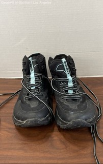 Hoka One One Women's T0A GTX Hiking Boots Size 6