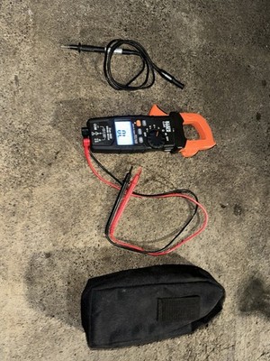 Klein Tools CL600 600A True RMS AC Auto-Ranging Digital Clamp Meter