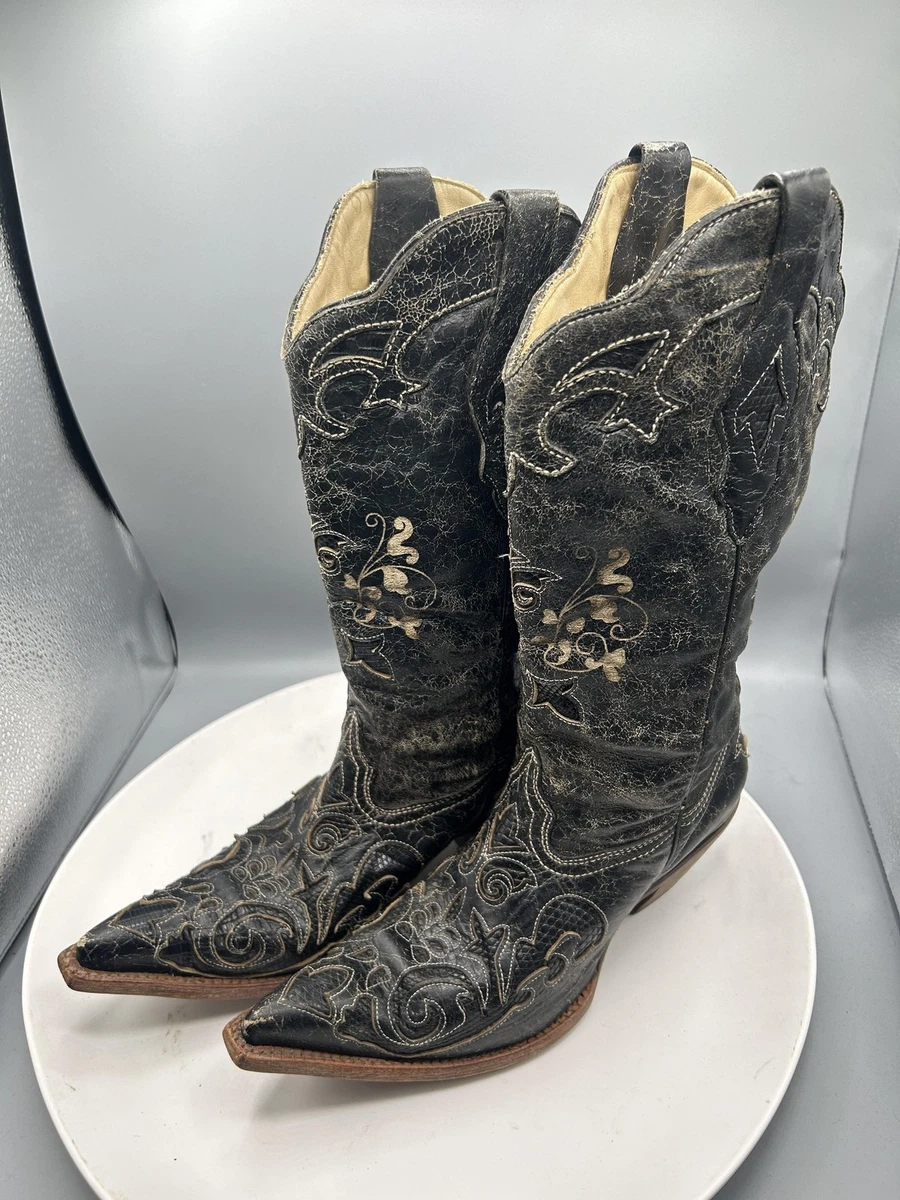 Furcross Women's Vintage Flower Embroidered Cowgirl Ankle Boots - Retro Western Short Boots