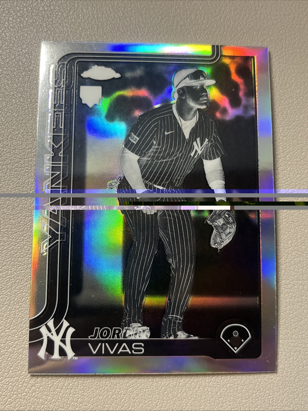 2025 Topps Chrome Update - Jorbit Vivas Negative Refractor #USC113 (RC) SP