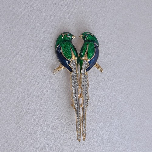 Martha M Powers Birds Parrots Brooch 90's Green Enamel Pave Crystals Lovebirds - Picture 2 of 5