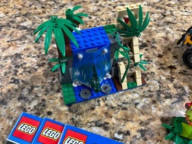 LEGO CITY: Jungle Mobile Lab (60160)