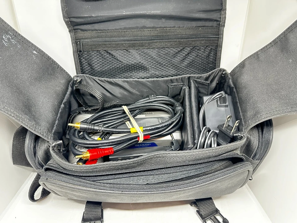 Sharp VL-AH151 VL-151U Hi8 Video8 8mm Camcorder - Image 2 of 4