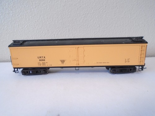 Broadway Limited Ho, GACX 53' Wood Express Reefer, URTX 3090 | Zustand: Used