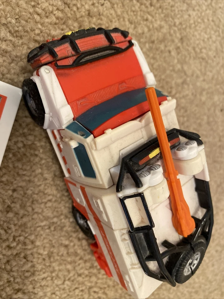 Transformers Movie ROTF 6” Ratchet Rescue Torch 2008 Hasbro - Image 2 of 4