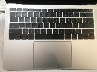 Apple MacBook Air 2018 13'' i5 1.6GHZ 8GB 256GB A1932 Silver USED