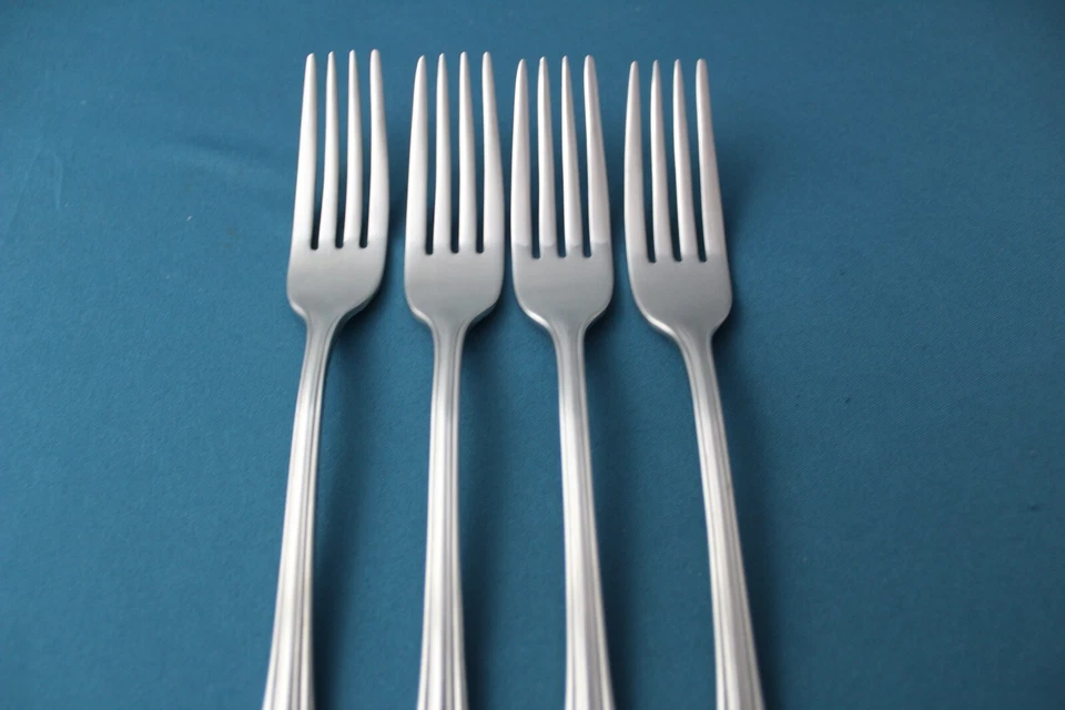 4 Tenedores de Cena Toalla PLUMA COLONIAL 18/8 Inoxidable Alemania 8 1/8" Foto 3 de 4