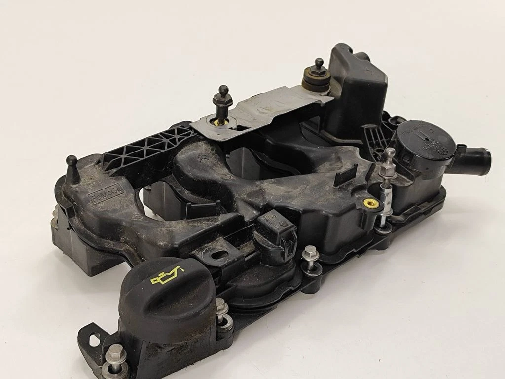 Peugeot 5008 II 2019 Diesel 96kW Rocker cam cover 98279295 UVY7678  