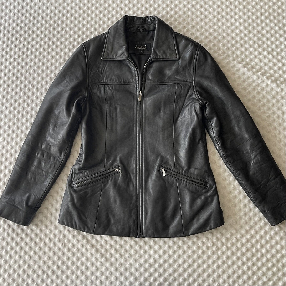 Excelled Collection Black Vintage 100% Leather Zip Up Jacket Excelled Collection Black Vintage 100% Leather Zip Up Jacket