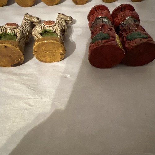 Colonists Vs Natives Chess Piece Set 14 Pieces (2 Missing) Free Shipping - Picture 8 of 17