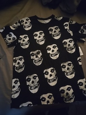 Misfits shirt repeating skull