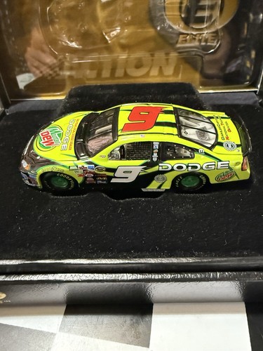 RARE* Kasey Kahne #9 Mountain Dew 2004 Elite 1/64 Nascar Diecast - Picture 4 of 10