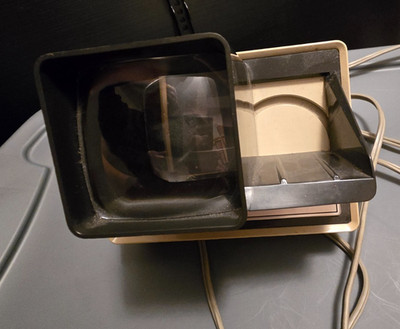 Vintage Argus 693 Electromatic Slide Viewer Works 35mm Film Lighted Viewer