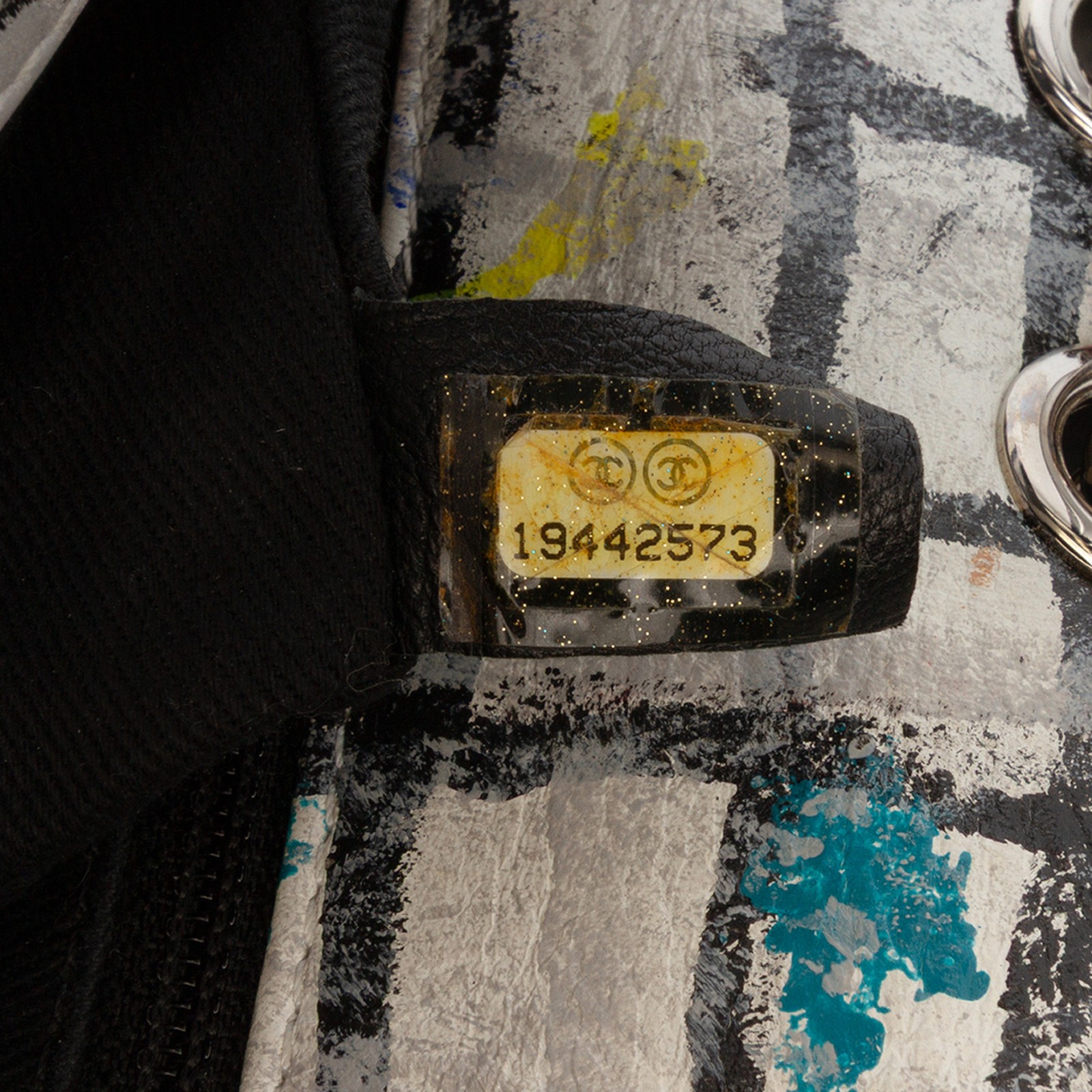 Authenticated Chanel Mini Rectangular Calfskin Ha… - image 6