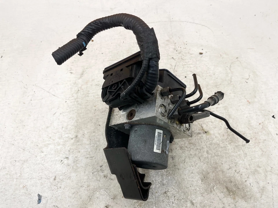 JEEP COMPASS ABS ANTI LOCK BRAKE SYSTEM PUMP ASSEMBLY OEM - Image 2 of 4