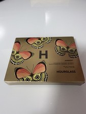 Butterfly palette Hourglass Finishing Lighting Powder blush