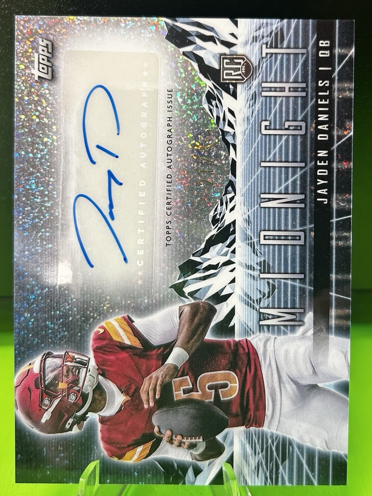 2024 Topps Midnight Jayden Daniels Rookie Horizon Auto Winter Solstice SP /35 RC