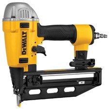 Clavadora con acabado de punto de precisión calibre 16 DEWALT DWFP71917R certificada restaurada