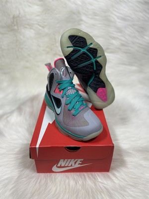 nike lebron 9 south beach size 5y coast 