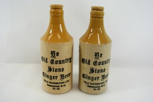 Ye Old Country Stone Ginger Beer Bottles Felix Dist Vancouver Bc Lot Of 2 Vtg Ebay