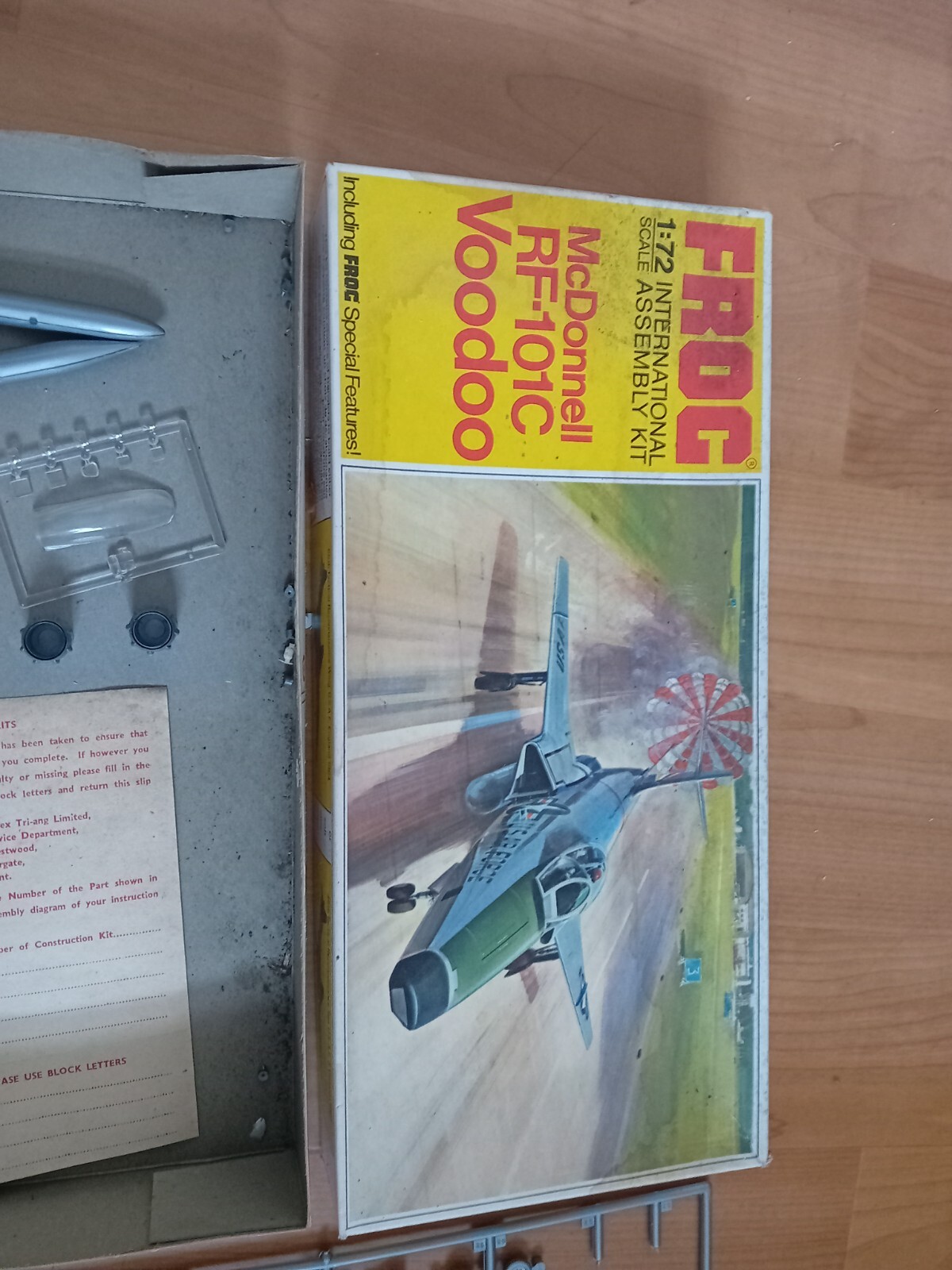 Vintage Frog Mcdonnell Voodoo Aircraft Model Mox And Spare Parts eBay