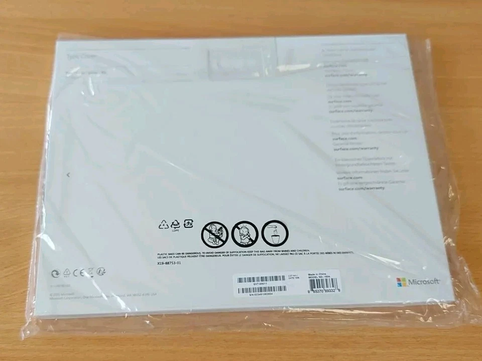 microsoft surface 3 type cover uk layout (NOT compatible with Surface PRO & GO) - Image 3 of 3