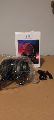 B39 Head Mounted Wireless Headphones Noise Reduction Black USB Charge Neu unbenutzt