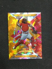 2025 Panini Crusade #85 Yadier Molina Crusade Gold Cracked Ice /10