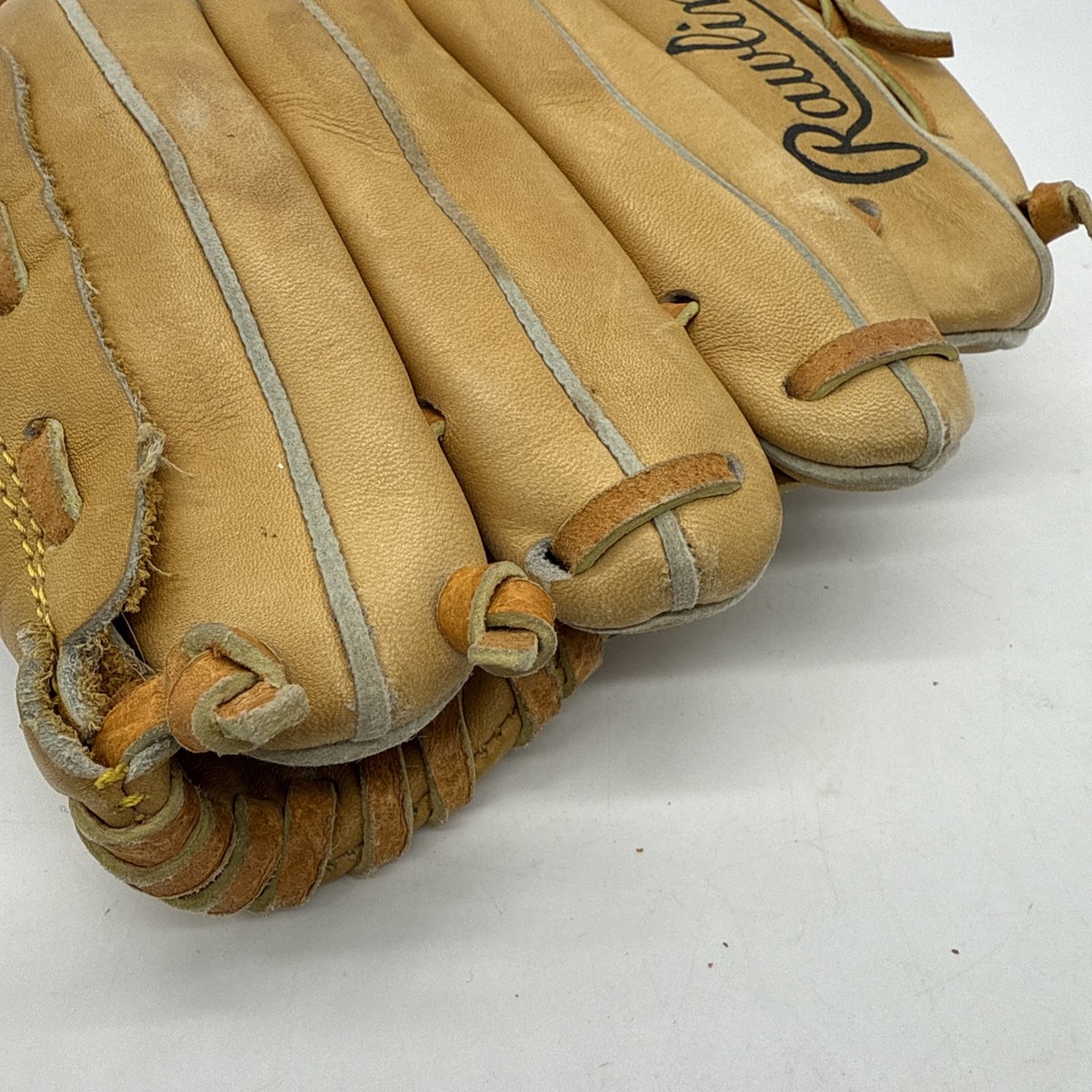 Ken Griffey Jr Glove Rawlings Model RBG90 11