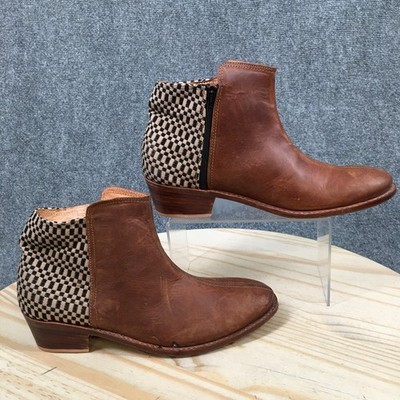 The Root Collective Womens 10 Chocolate Brown Leather Checkered Ankle Boots