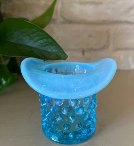 Charming VTG MCM Fenton Blue Hobnail Top Hat with Opalescent Rim 2.50"T x 3"W