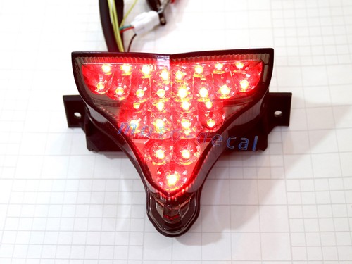 Integrated LED Rear/Tail Light For YZF-R1 R1 2009-2013 2014 Brake Turn Signals - Picture 7 of 8