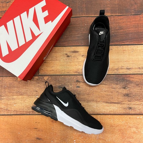 nike women's air max motion 2 shoe