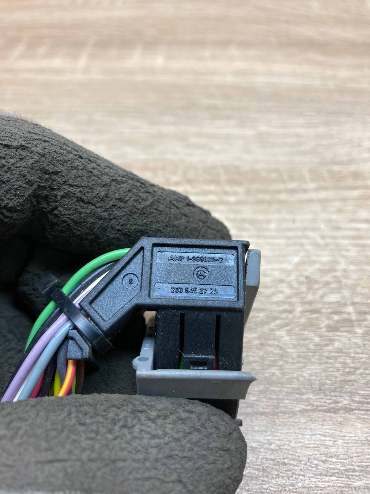 2035452728 1 968325 2 Mercedes Benz Connector Plug Unit Computer 