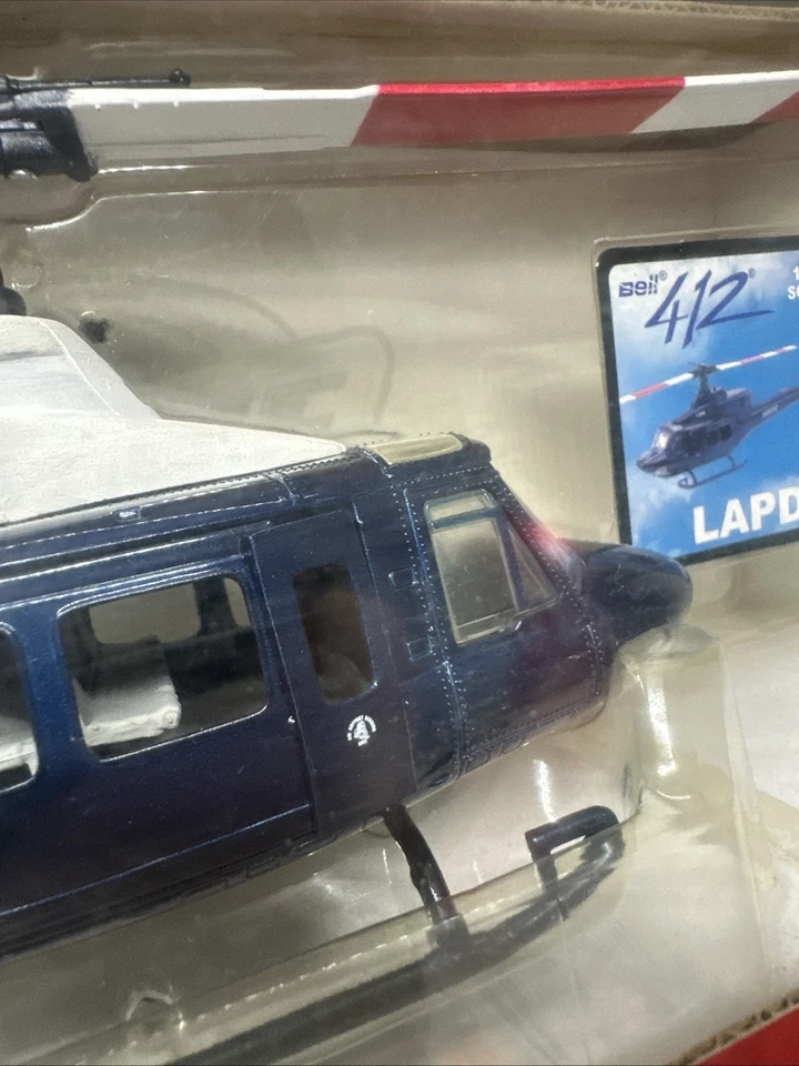 Helicóptero fundido a presión Bell 412 LAPD escala 1/48 N5929Z Air Ranger Copter carril rápido Foto 3 de 4