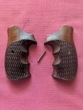 Smith and Wesson KSD Maker SW16-1 S W N Frame Round Butt Full Wrap Walnut Grips