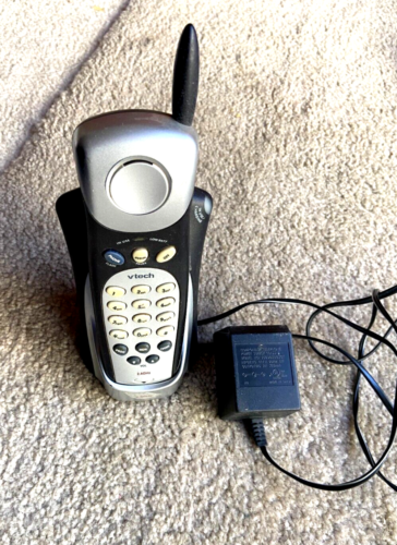 Teléfono inalámbrico vintage Vtech de 2,4 GHz con base de carga - Imagen 1 de 4