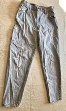 Vtg Womens Sz 10 PETITE Levis 551 Relaxed Fit Tappered Leg USA Grunge Distressed